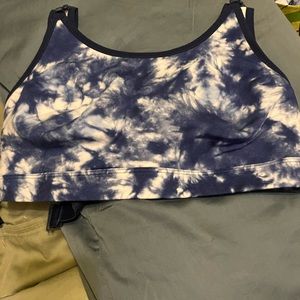 Gap nursing sports bra